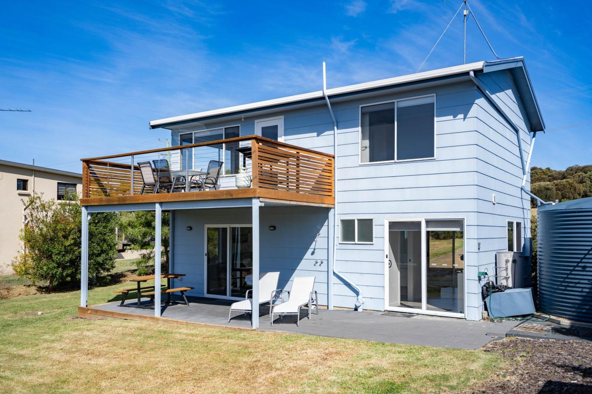 The Blue House Villa Coles Bay Exterior photo