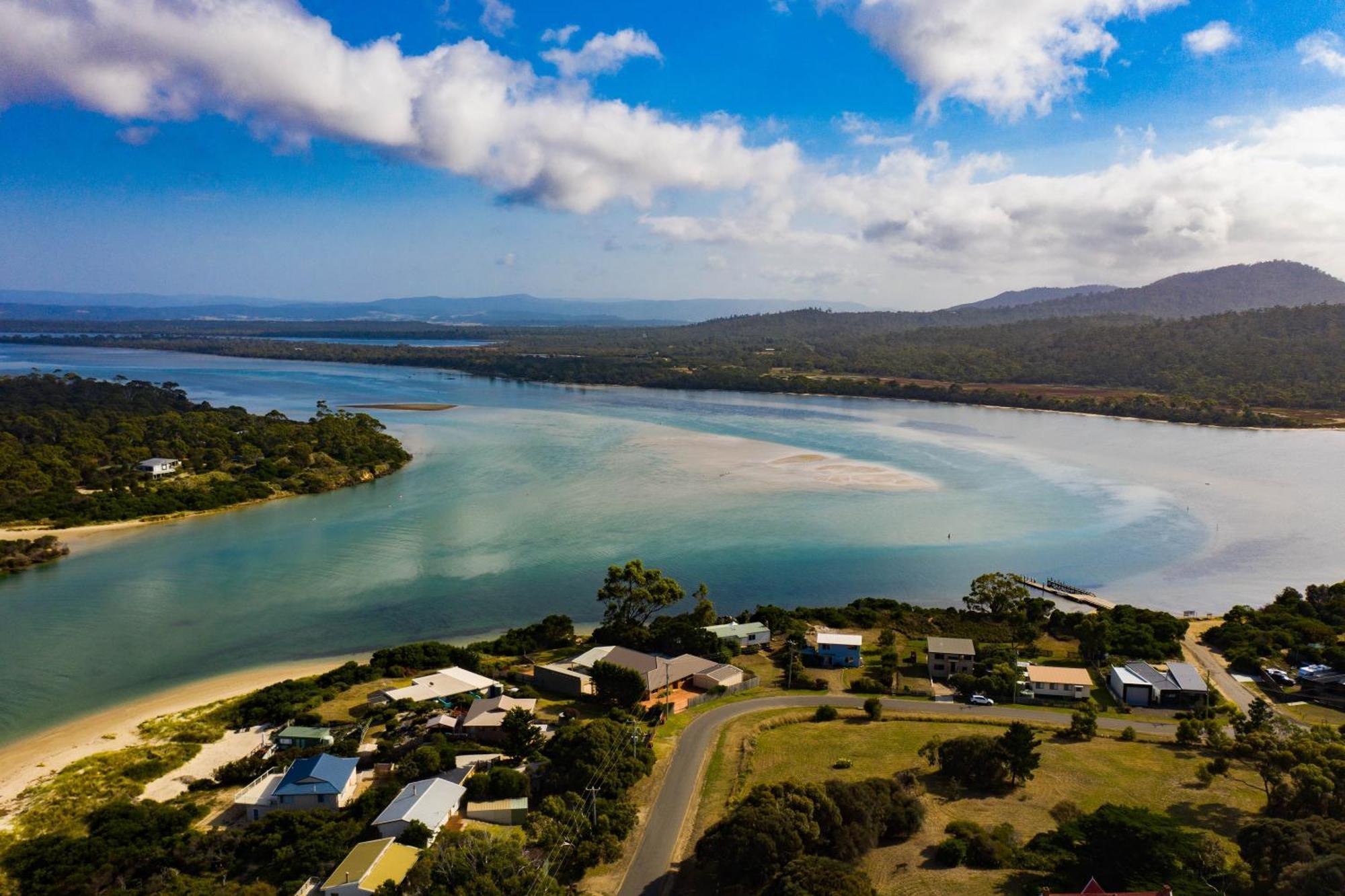 The Blue House Villa Coles Bay Exterior photo