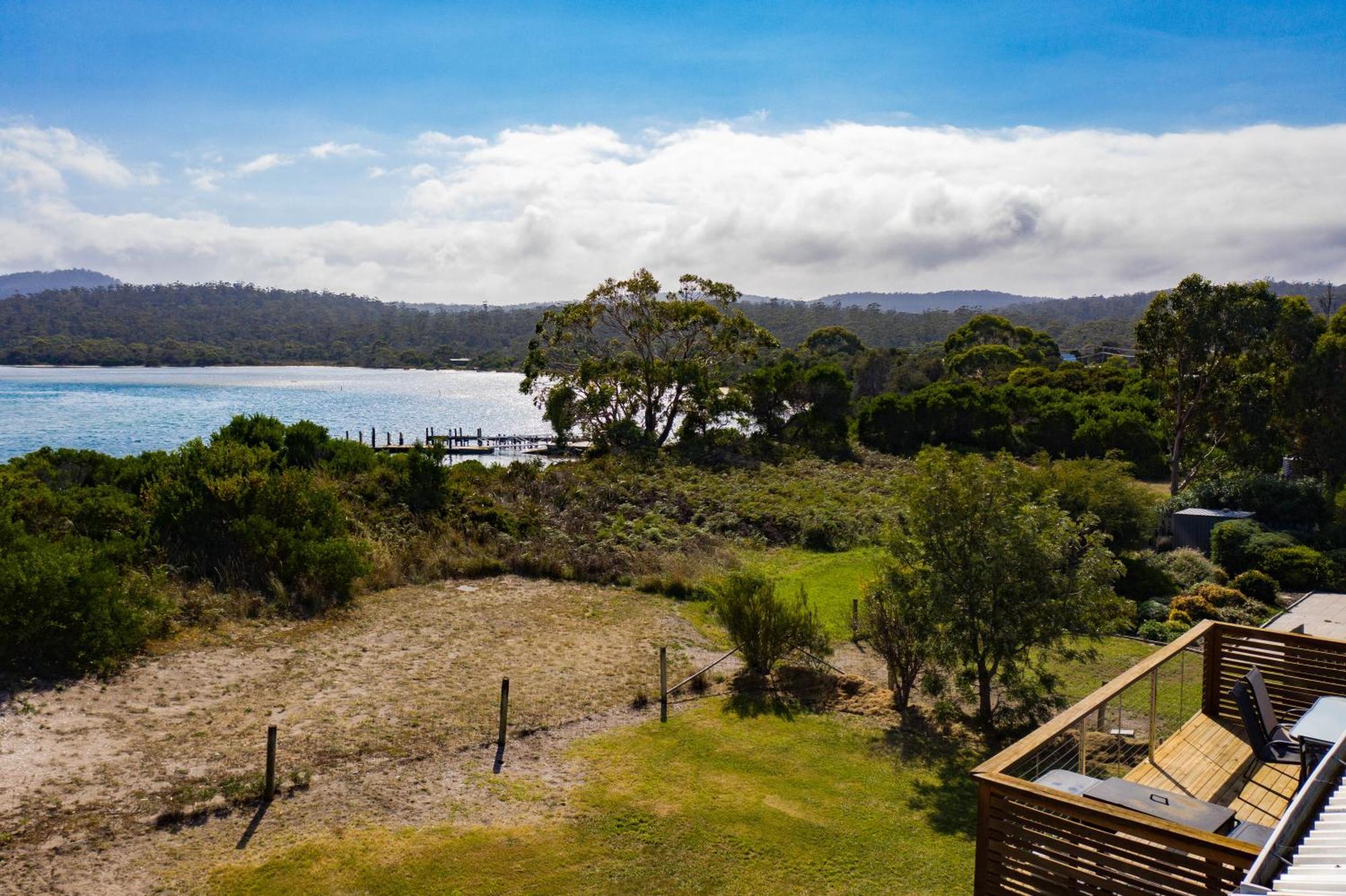 The Blue House Villa Coles Bay Exterior photo